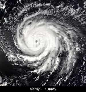 Vue Satellite. L'ouragan dans la planète Terre. Éléments de cette image fournie par la NASA. Banque D'Images