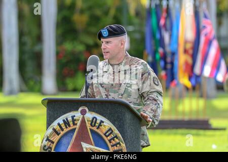 Le brigadier de l'armée américaine. Le général Michael Morrissey, le nouveau commandant de la 94e armée et de défense antimissile, adresses de commande de participants son changement de commande après la prise de commandement, à la cérémonie de passation de commandement, le 26 juillet 2018, cercle Palm historique à Fort Shafter pelouse, New York. Banque D'Images