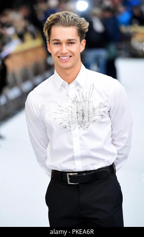 AJ Pritchard arrivant pour le Roi des voleurs Première mondiale tenue à vue West End, Leicester Square, Londres. Banque D'Images