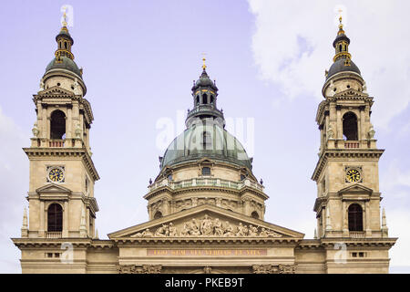 Basilique de Saint-Etienne ou l'église à Budapest, Hongrie. Banque D'Images