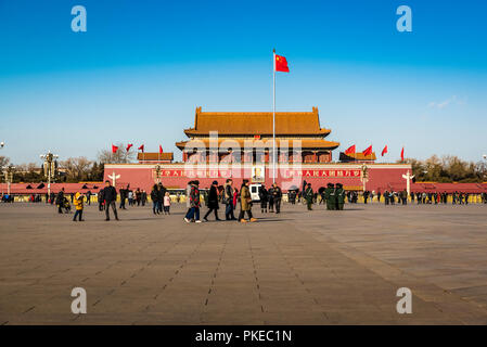 Tienanmen, qui signifie porte de la paix céleste, de la Place Tiananmen, à Beijing, Chine Banque D'Images