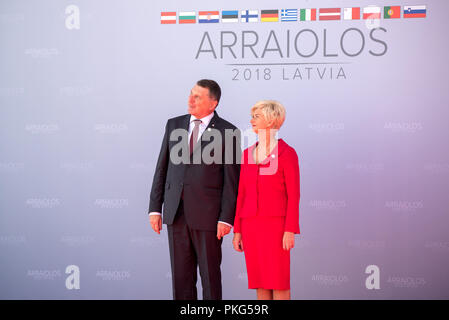 Le palais de Rundale, la Lettonie. 13Th Sep 2018. Le président de Lettonie Raimonds Vejonis et de la première dame de Lettonie Iveta Vejone, lors de cérémonie d'arrivée de la 14e réunion informelle du groupe dans le palais de Rundale Arraiolos, la Lettonie. Credit : Gints Ivuskans/Alamy Live News Banque D'Images