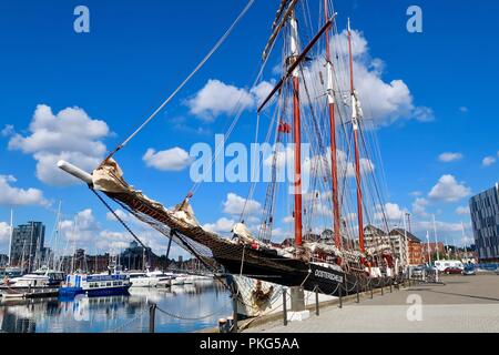 Ipswich, Suffolk. 13Th Sep 2018. Météo France : chaud lumineux matin ensoleillé au bord de l'eau pour l'année restauré 100 Old Dutch la goélette Oosterschelde. Banque D'Images