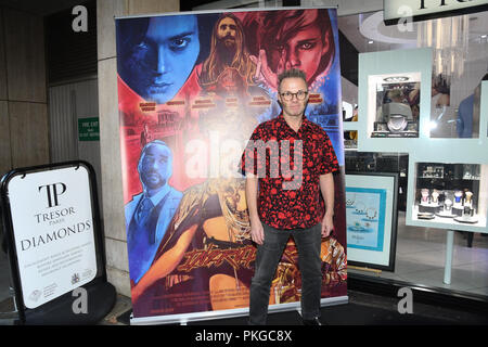 Londres, Royaume-Uni, 13 septembre 2018. Les clients arrivent au Tresor Paris En2ruders - lancer au Tresor Paris, 7 Greville street, Hatton Garden, London, UK 13 septembre 2018. Credit Photo : Alamy/Capital Live News Banque D'Images