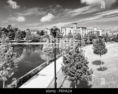 The Woodlands TX USA - Mai 22, 2018, une promenade le long de la voie navigable Banque D'Images