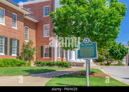 OXFORD, MS/USA - 7 juin 2018 : Le Lycée bâtiment sur le campus de l'Université du Mississippi. Banque D'Images