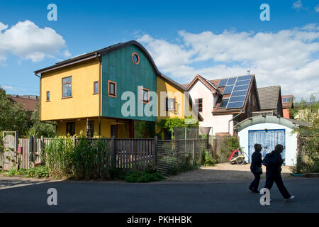 La Cour ou le bas Self-Build Ashley Community un éco-village de St.Werburghs, Bristol, Royaume-Uni. Banque D'Images