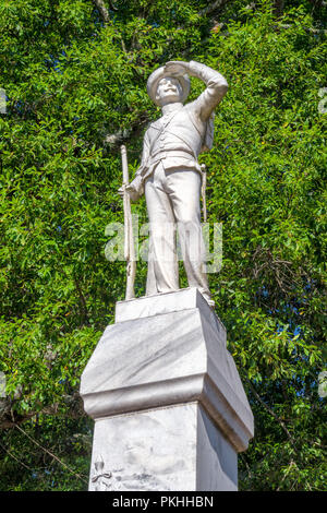 OXFORD, MS/USA - 7 juin 2018 : soldat confédéré monument situé sur le campus de l'Université du Mississippi. Banque D'Images