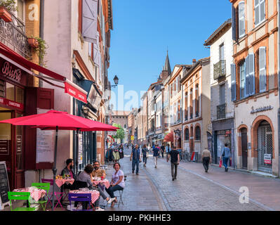 Boutiques et cafés sur la Rue du Taur, Toulouse, Languedoc, France Banque D'Images