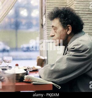 Alberto Giacometti, Schweizer Bildhauer, Maler und seinem Grafiker, dans l'atelier à Paris, Frankreich 1962. Sculpteur suisse, peintre et artiste graphique Alberto Giacometti dans son atelier, à Paris, France 1962. Banque D'Images