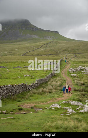 Chemin de Pen-y-Ghent sur image dans Yorkshire du Nord Banque D'Images
