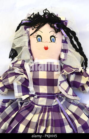 Poupée traditionnelle vénézuélienne typique, fait main poupée faite avec des tissus et fibres. Banque D'Images