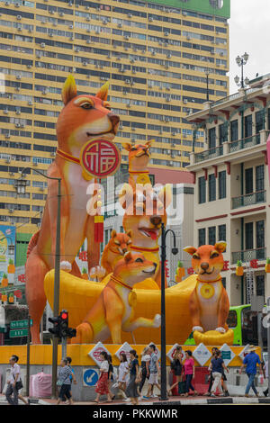 Singapour - 08 Février 2018 : Nouvel An Chinois Fête des décorations sur les rues de Chinatown Banque D'Images