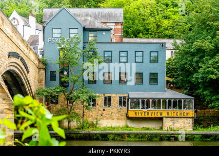 Cuisine Riverview Argent Durham St ci-dessous Framwellgate Bridge, Durham UK Banque D'Images