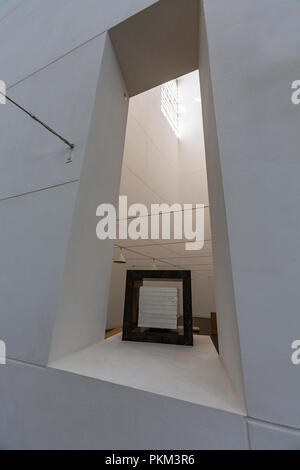 Tabernacle dans l'Église, Iesu Iglesia de Iesu, architecte Rafael Moneo, San Sebastián, Guipúzcoa, Pays Basque, Espagne Banque D'Images