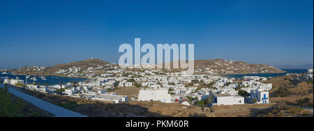 Village d'Ornos - île de Mykonos - Grèce - mer Egéé Banque D'Images