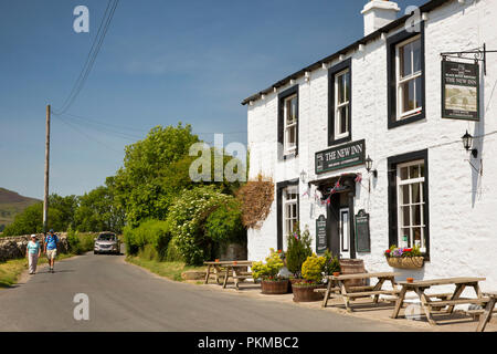 UK, Yorkshire, Wharfedale, Appletreewick, Main Street, New Inn Banque D'Images