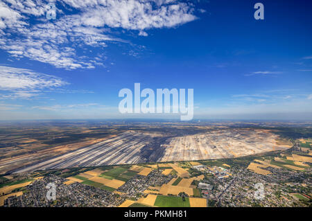 Vue aérienne, Etzweiler, exploitation minière à ciel ouvert de lignite, Grouven, Elsdorf, Rhénanie du Nord-Westphalie, Allemagne, Banque D'Images