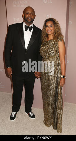 New York City, New York, USA. 13 Sep, 2018. Joueur de baseball des Yankees de New York CC SABATHIA et sa femme AMBER SABATHIA assiste à la 4e Conférence annuelle de Rihanna Diamond Ball tenue au Cipriani Wall Street. Credit : Nancy/Kaszerman ZUMA Wire/Alamy Live News Banque D'Images