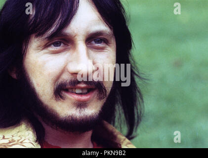 John Entwistle, en Angleterre, en 1971, Surrey, Grande-Bretagne - 1972, (Photo Gijsbert Hanekroot) *** légende locale *** John Entwistle qui l Banque D'Images