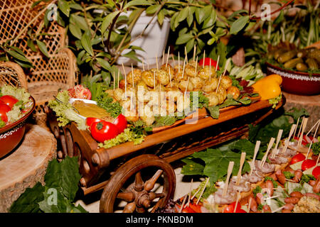 Table de mariage exquis avec des collations, des Cosaques de table. Banque D'Images