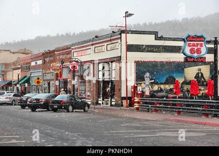 WILLIAMS, États-unis - 2 avril 2014 : chutes de neige dans la ville historique de Williams, Arizona. Williams est célèbre pour son emplacement sur la Route 66. Banque D'Images