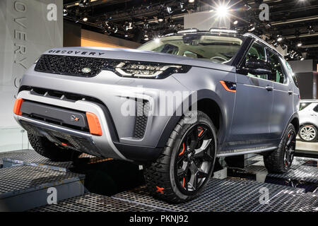 Francfort, Allemagne - Sep 13, 2017 : Nouveau Land Rover Discovery voiture SVX présentés lors du Salon de l'automobile IAA de Francfort. Banque D'Images