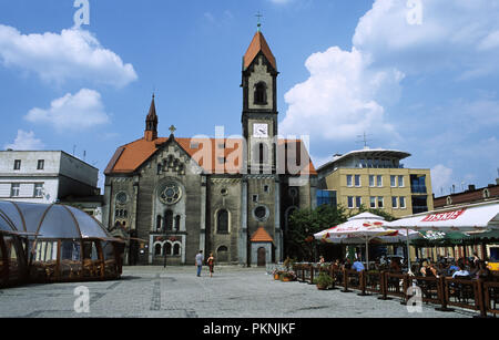 Église protestante de la place du marché Rynek dans la vieille ville de Tarnowskie Gory dans la région de Silésie, dans le sud-ouest de la Pologne Banque D'Images