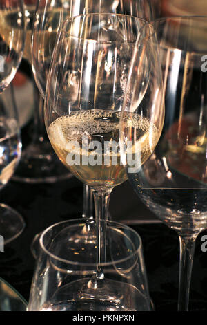 Verre de vin blanc Banque D'Images