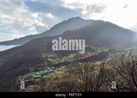 Le Mont Meru vu de peu de Meru, Parc National d'Arusha, Tanzanie Banque D'Images