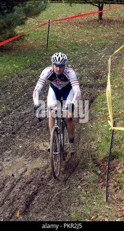 Apple Harvest Winchester cyclo-cross Cross à Jim Barnett Park à Winchester, en Virginie le 18 octobre 2009. C'est le no de cat. 1, 2, 3 masters mens Banque D'Images