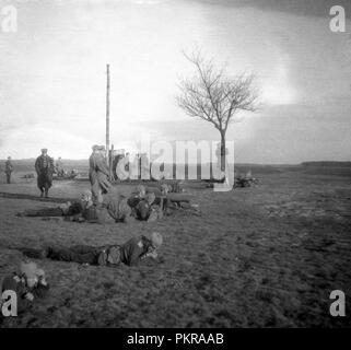 1. Weltkrieg Deutsches Heer Stellung in Frankreich Ausbildung Maschninengewehr MG 08 - 1er / Première Guerre mondiale l'armée allemande en France Formation Machine Gun Banque D'Images