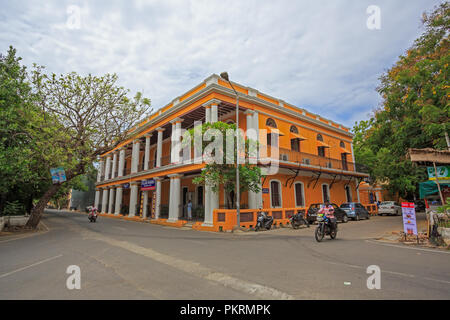 Un bâtiment du patrimoine dans la région de Pondichéry (Inde) Banque D'Images