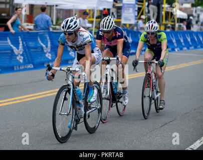 Vainqueur de Robin Farina Vera Bradley Foundation, Cath Cheatleyy Colavita-Baci d'Erin et de fruits Sillman 66 franchir la ligne d'arrivée lors de la Womens Banque D'Images