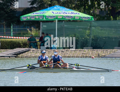 Plovdiv, Bulgarie, samedi, 15 septembre 2018. Championnats du monde d'Aviron de la FISA, Final, une femme légère, deux de couple, USA LW2X. a remporté une médaille d'argent, de l'équipage :, Bow, Emily SCHMIEG et Mary Jones, Â© Peter SPURRIER, Crédit : Peter SPURRIER/Alamy Live News Banque D'Images