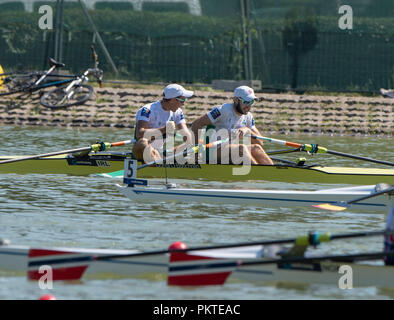 Plovdiv, Bulgarie, samedi, 15 septembre 2018. Championnats du monde d'Aviron de la FISA, Final, une, deux de couple masculin poids léger, IRL LM2X. remportant une médaille d'or, pour l'Irlande, de l'équipage :, Bow, Gary O'Donovan et Frère Paul O'ODONOVAN Â© Peter SPURRIER, Crédit : Peter SPURRIER/Alamy Live News Banque D'Images