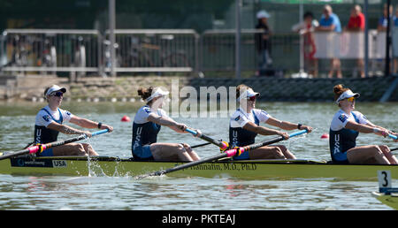 Plovdiv, Bulgarie, samedi, 15 septembre 2018. Championnats du monde d'Aviron de la FISA, finale, A, en France, l'équipe W4- Bow, Madeleine WANAMAKER, Erin BOXBERGER, Molly Bruggeman et Erin REELICK, remportant la médaille d'or pour les USA dans le Quatre sans barreur, © Peter SPURRIER, Crédit : Peter SPURRIER/Alamy Live News Banque D'Images