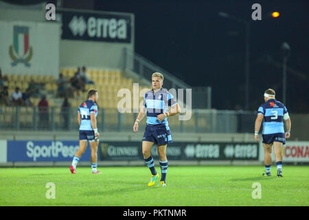 Parme, Italie. 15 Septembre, 2018. Blues' voler la moitié Gareth Anscombe lors du match contre le Zèbre dans GuinnessPro14 2018/2019©Massimiliano Carnabuci/Alamy live news Banque D'Images