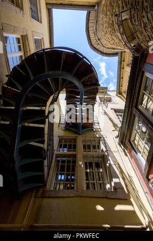 Luxembourg, Grand-Duché de Luxembourg - Juillet 06, 2018 : "Le Palace" de passage dans le centre de Luxembourg Banque D'Images