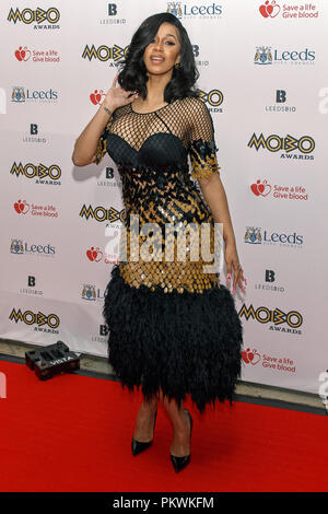 Le Cardi B pose pour les photographes sur le tapis rouge à la MOBO Awards. Le Cardi B est un rappeur, chanteur et Belcalis Marlenis Almanzar celebrity né en 1992. Pleine longueur, corps entier, orientation portrait. Banque D'Images