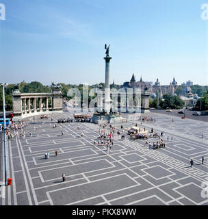 Vue aérienne générale de la Place des Héros à Budapest, Hongrie Banque D'Images