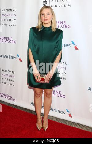 Los Angeles, CA. 15 Sep, 2018. Kristen Bell pour des arrivées au National Women's History Museum 7th Annual Women Making History Awards, le Beverly Hilton, Los Angeles, CA Septembre 15, 2018. Credit : Priscilla Grant/Everett Collection/Alamy Live News Banque D'Images