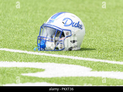 Waco, Texas, USA. 15 Sep, 2018. Duke Blue Devils casque avant la NCAA Football match entre le Duc et les Blue Devils Baylor Bears à McLane Stadium à Waco, Texas. Matthew Lynch/CSM/Alamy Live News Banque D'Images