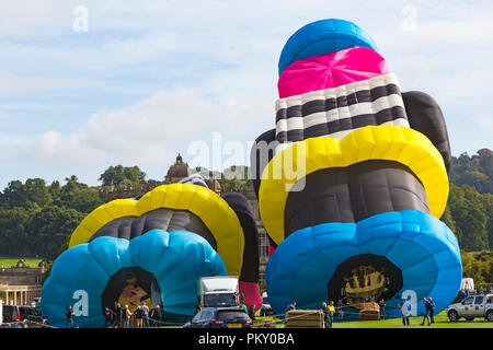 Longleat, Wiltshire, Royaume-Uni. 15 Sep, 2018. Temps parfait pour voler les montgolfières à Longleats Sky Safari. Bertie Bassett forme spéciale montgolfières d'être gonflé. Credit : Carolyn Jenkins/Alamy Live News Banque D'Images