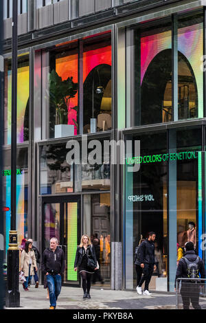 United Colors of Benetton, Oxford Street, Londres, Angleterre, Royaume-Uni Banque D'Images