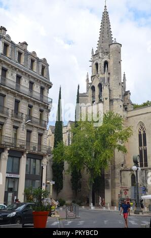 Die historische Stadt Avignon im Süden : Carouge (Ge) Die Kirche Saint Didier Banque D'Images