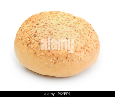 Pain à hamburger avec sesame isolé sur fond blanc Banque D'Images