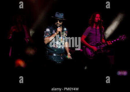 Miami Beach, FL, USA. 15 Sep, 2018. Sting et Shaggy effectuer pendant la tournée 44/876 au Fillmore Miami Beach le 15 septembre 2018 à Miami Beach, Floride. Credit : Mpi140/media/Alamy Punch Live News Banque D'Images
