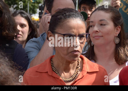 Sao Paulo, Brésil. 16 septembre 2018. Le candidat présidentiel Marina Silva (REDE) fait campagne le dimanche après-midi (16) dans le quartier de Liberdade, zone centrale de São Paulo (SP). (Photo : Caio Rocha/Fotoarena) Crédit : Foto Arena LTDA/Alamy Live News Banque D'Images