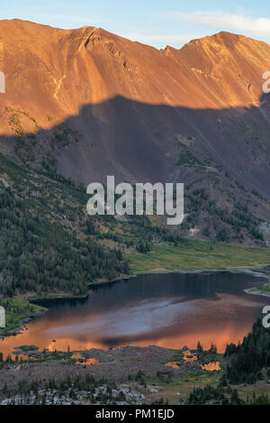 Francis Lake dans l'Oregon est Montagnes Wallowa. Banque D'Images